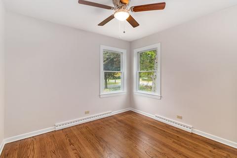 239 N Marion Ave, Bartlett, IL 60103 photo 2