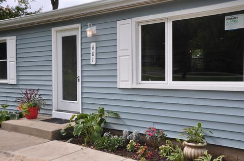 601 N Kent Rd, Mchenry, IL 60051 photo 2