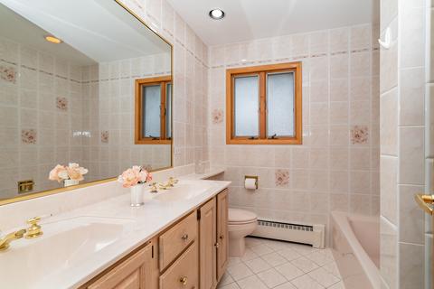 574 Westmere Rd, Des Plaines, IL 60016 photo 17