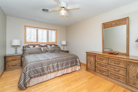 574 Westmere Rd, Des Plaines, IL 60016 photo 15
