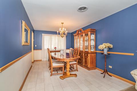 574 Westmere Rd, Des Plaines, IL 60016 photo 6