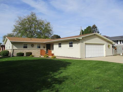 2305 13th St, Peru, IL 61354 photo 1