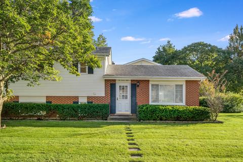 238 E Gladys Ave, Elmhurst, IL 60126 photo 2