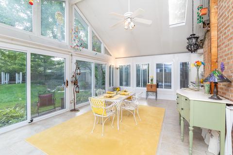 2245 Covert Rd, Glenview, IL 60025 photo 13