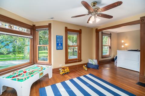 419 N Wheaton Ave, Wheaton, IL 60187 photo 28