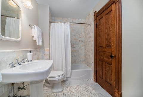 419 N Wheaton Ave, Wheaton, IL 60187 photo 27