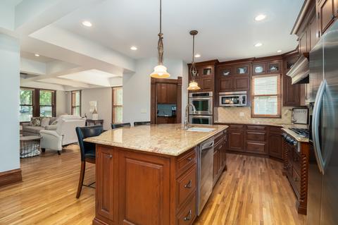 419 N Wheaton Ave, Wheaton, IL 60187 photo 9