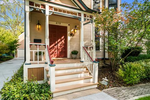 419 N Wheaton Ave, Wheaton, IL 60187 photo 2
