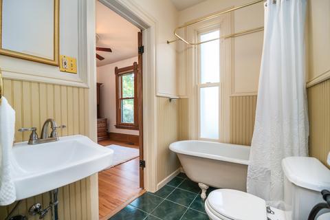 419 N Wheaton Ave, Wheaton, IL 60187 photo 19