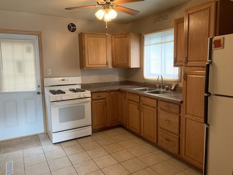 2412 Sunset Rd, Hazel Crest, IL 60429 photo 3