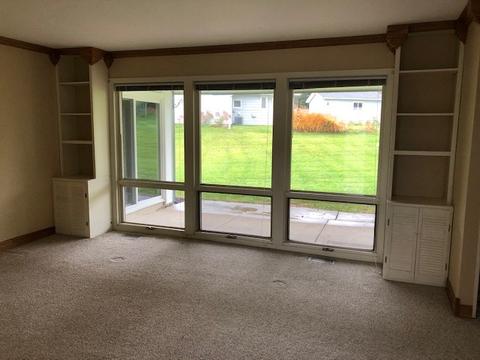 1035 Hermitage Ln, Hoffman Estates, IL 60169 photo 9