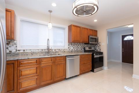 1719 E 93rd St, Chicago, IL 60617 photo 4