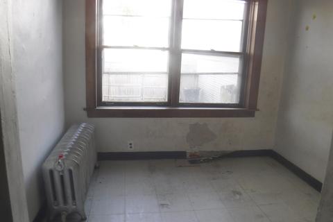6931 S Artesian Ave, Chicago, IL 60629 photo 9