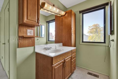 762 Buckingham Ct, Hoffman Estates, IL 60169 photo 18
