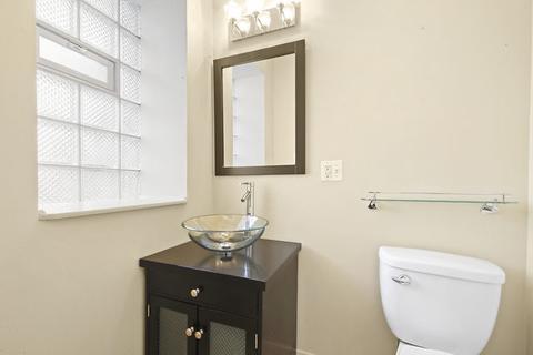 208 E 44th St #3, Chicago, IL 60653 photo 12