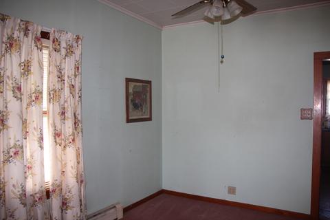 233 E Florence St, Oglesby, IL 61348 photo 7