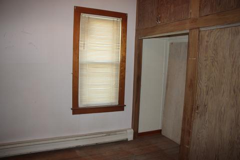 233 E Florence St, Oglesby, IL 61348 photo 8