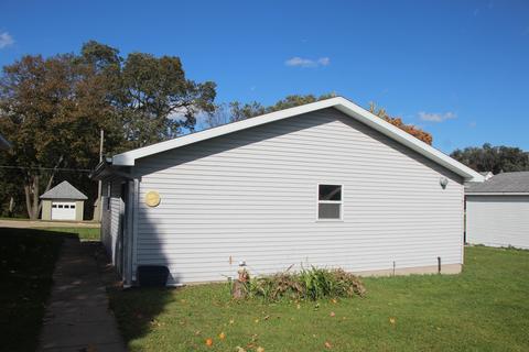 233 E Florence St, Oglesby, IL 61348 photo 3