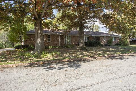 1005 Glenwood Dr, Morrison, IL 61270 photo 1