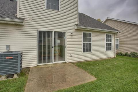 606 Corey Ln, Champaign, IL 61822 photo 5