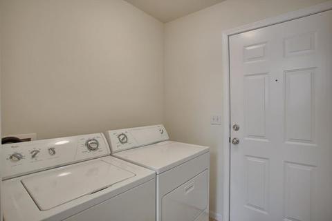 606 Corey Ln, Champaign, IL 61822 photo 22