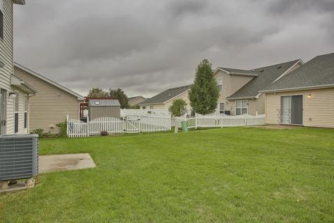 606 Corey Ln, Champaign, IL 61822 photo 4