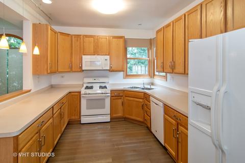 166 Lake St #D, Elmhurst, IL 60126 photo 3