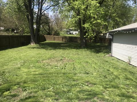 1404 Hovey Ave, Normal, IL 61761 photo 2