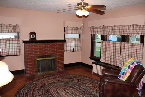 216 W Lee St, Plano, IL 60545 photo 9