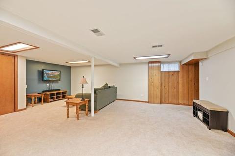 523 S Williston St, Wheaton, IL 60187 photo 10