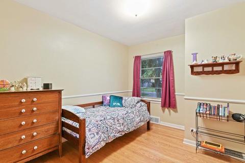 523 S Williston St, Wheaton, IL 60187 photo 8