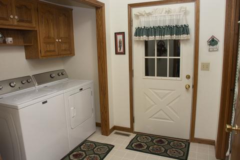 1019 Hilltop Dr, Morrison, IL 61270 photo 10