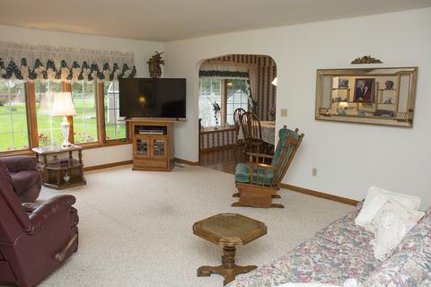 1019 Hilltop Dr, Morrison, IL 61270 photo 29