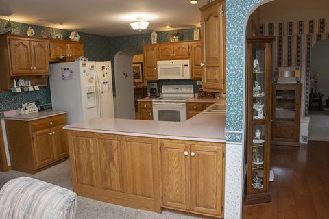 1019 Hilltop Dr, Morrison, IL 61270 photo 6