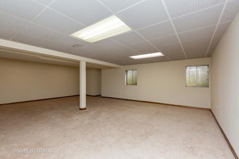645 Old Oak Cir, Algonquin, IL 60102 photo 35