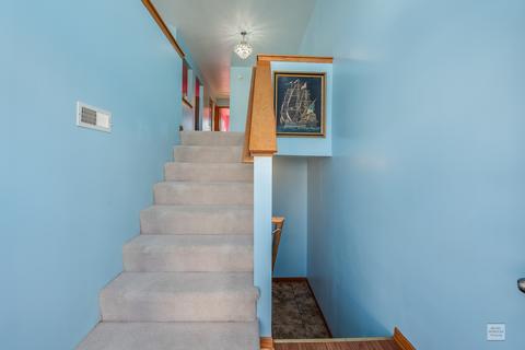 885 Symphony Dr, Aurora, IL 60504 photo 3