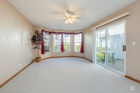 885 Symphony Dr, Aurora, IL 60504 photo 16