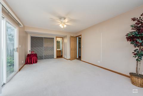 885 Symphony Dr, Aurora, IL 60504 photo 17