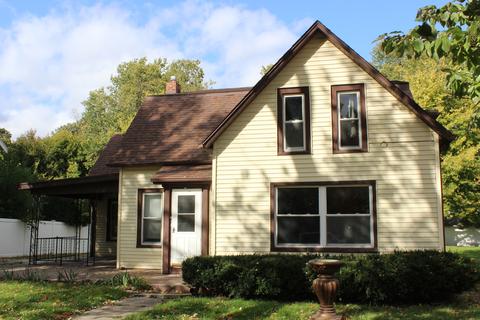 15 E 2nd St, El Paso, IL 61738 photo 1