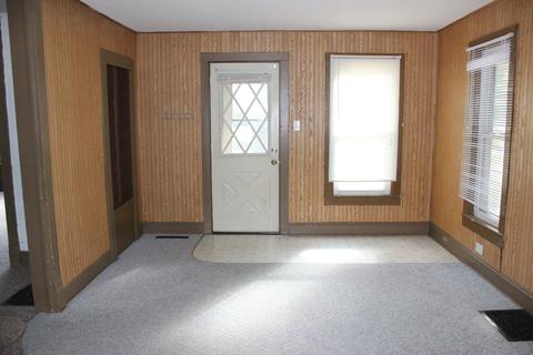 15 E 2nd St, El Paso, IL 61738 photo 3