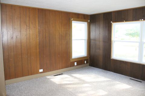 15 E 2nd St, El Paso, IL 61738 photo 10