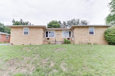 904 Jersey Ave, Normal, IL 61761 photo 1
