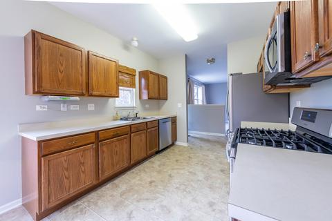 673 Morris Ct, Lakemoor, IL 60051 photo 10