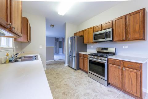 673 Morris Ct, Lakemoor, IL 60051 photo 9