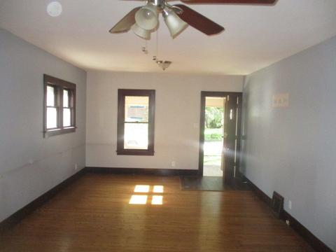 1140 Pearl St, Aurora, IL 60505 photo 2