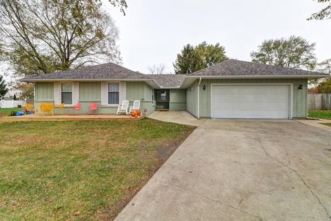 4 Truman Ct, Philo, IL 61864 photo 1