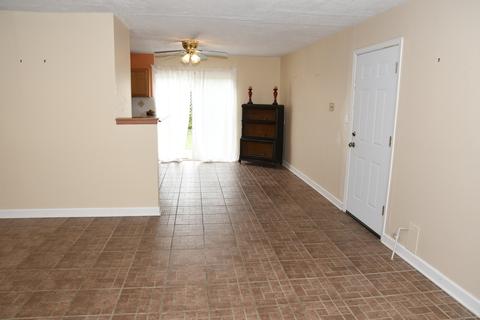 1400 Palm Dr, Wheeling, IL 60090 photo 8