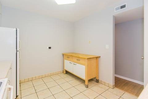 4607 Kings Walk Dr #2D, Rolling Meadows, IL 60008 photo 9