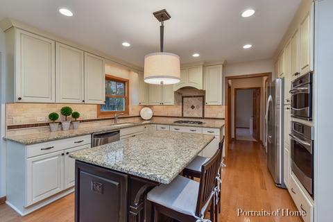 856 S River Rd, Naperville, IL 60540 photo 3