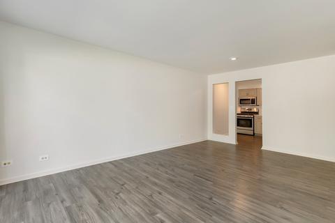 5400 Carriageway Dr #106, Rolling Meadows, IL 60008 photo 9